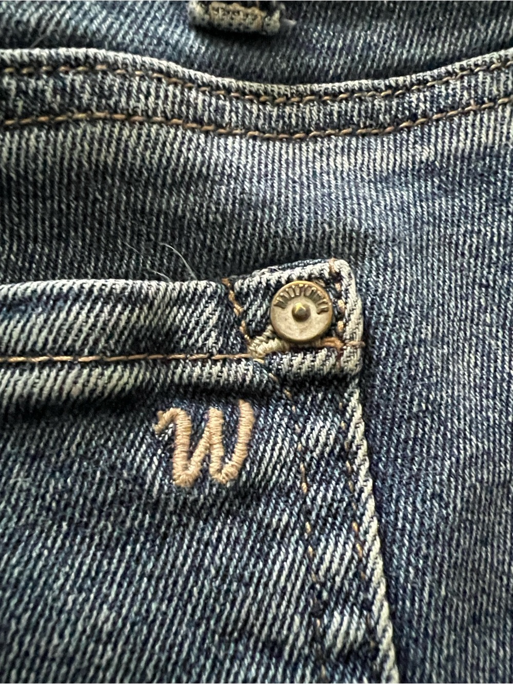 🌻Overalls Wallflower Denim Short Overalls - Blue Wash - Picture 6 of 8